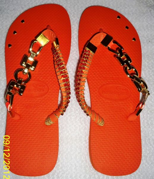 Havaiana Laranja com Swarovski e metais dourados